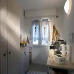 Le - Di Fronte Ospedale Sacro Cuore נגראר