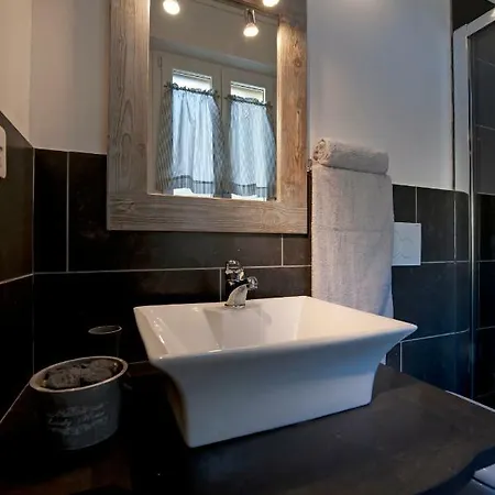 Bed and breakfast Le - Di Fronte Ospedale Sacro Cuore Negrar