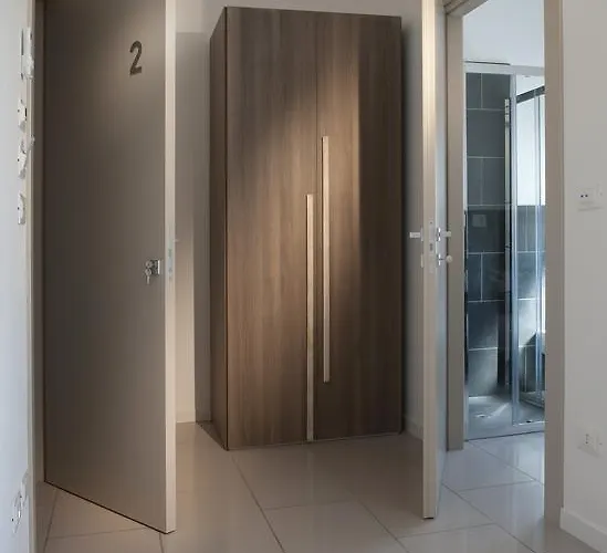 Alojamento de Acomodação e Pequeno-almoço Le - Di Fronte Ospedale Sacro Cuore