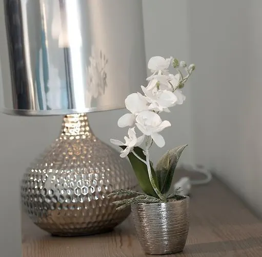 Le - Di Fronte Ospedale Sacro Cuore