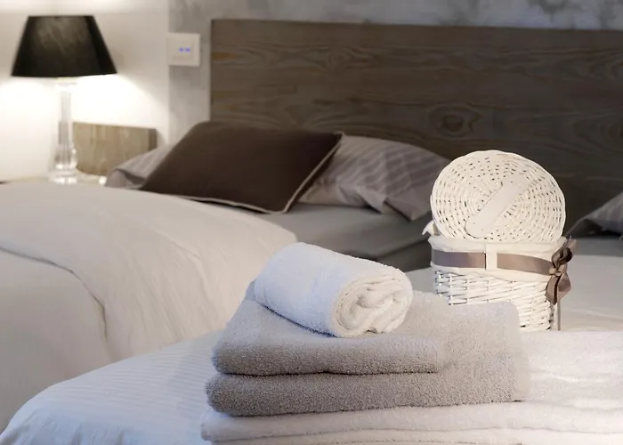 Le - Di Fronte Ospedale Sacro Cuore Alojamento de Acomodação e Pequeno-almoço