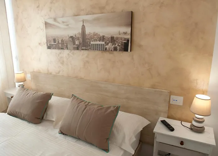 Le - Di Fronte Ospedale Sacro Cuore Alojamento de Acomodação e Pequeno-almoço