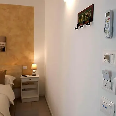 Le - Di Fronte Ospedale Sacro Cuore Отель типа 