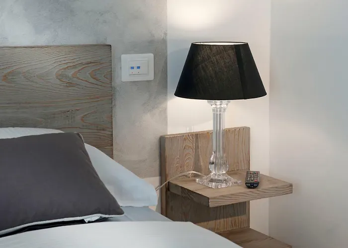 Le - Di Fronte Ospedale Sacro Cuore ベッド・アンド・ブレックファスト 4*