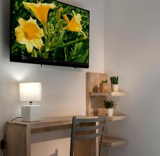 Le - Di Fronte Ospedale Sacro Cuore ベッド・アンド・ブレックファスト ネグラール